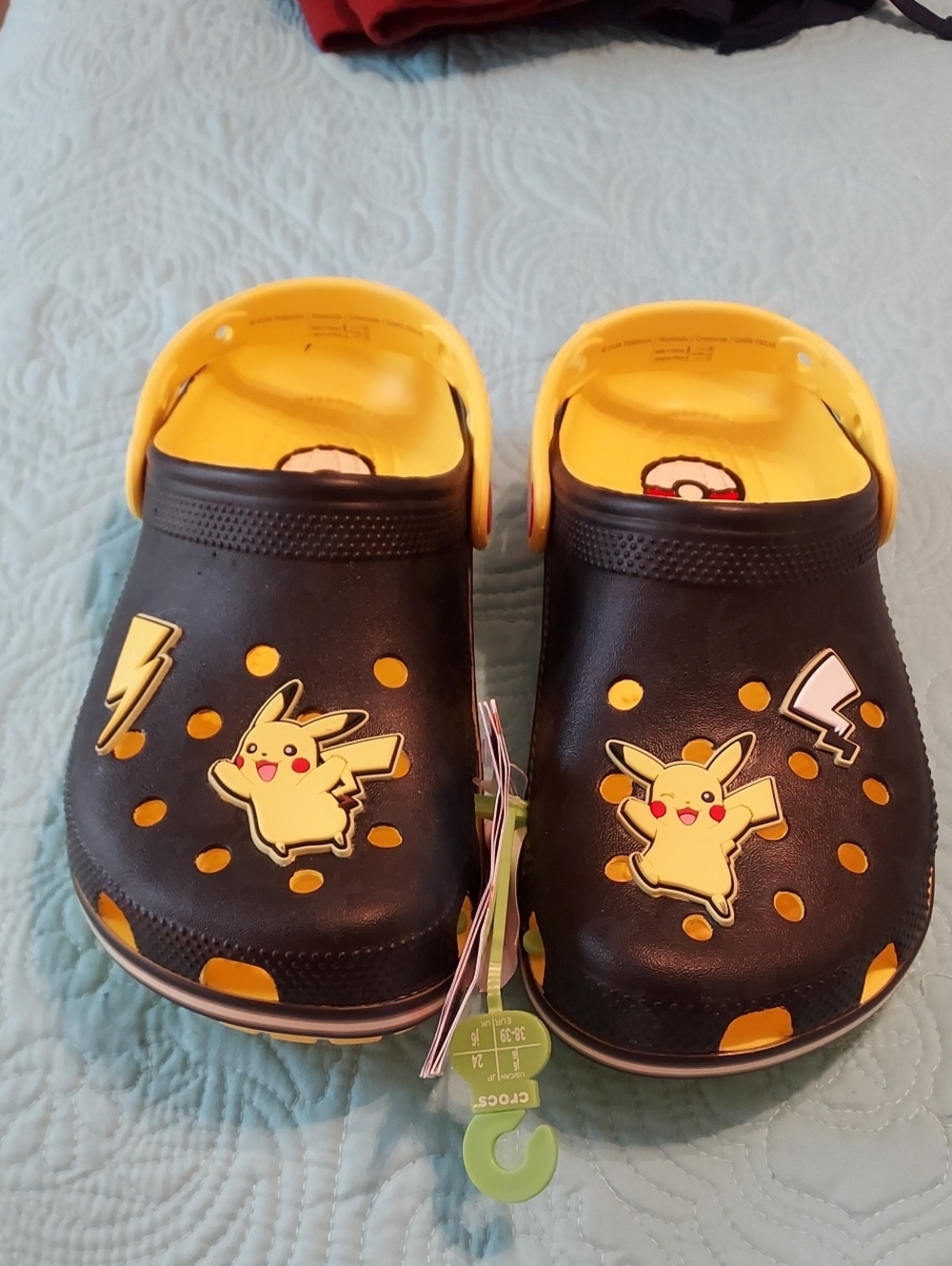 Pokemon Crocs Size (Adult 9)